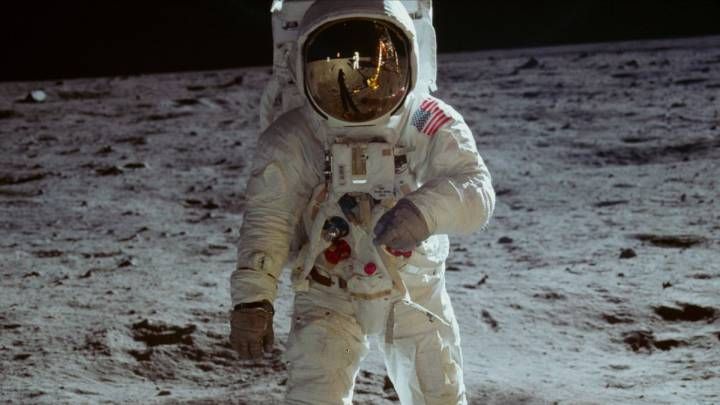 "Estoy ayudando a poner un hombre en la luna"